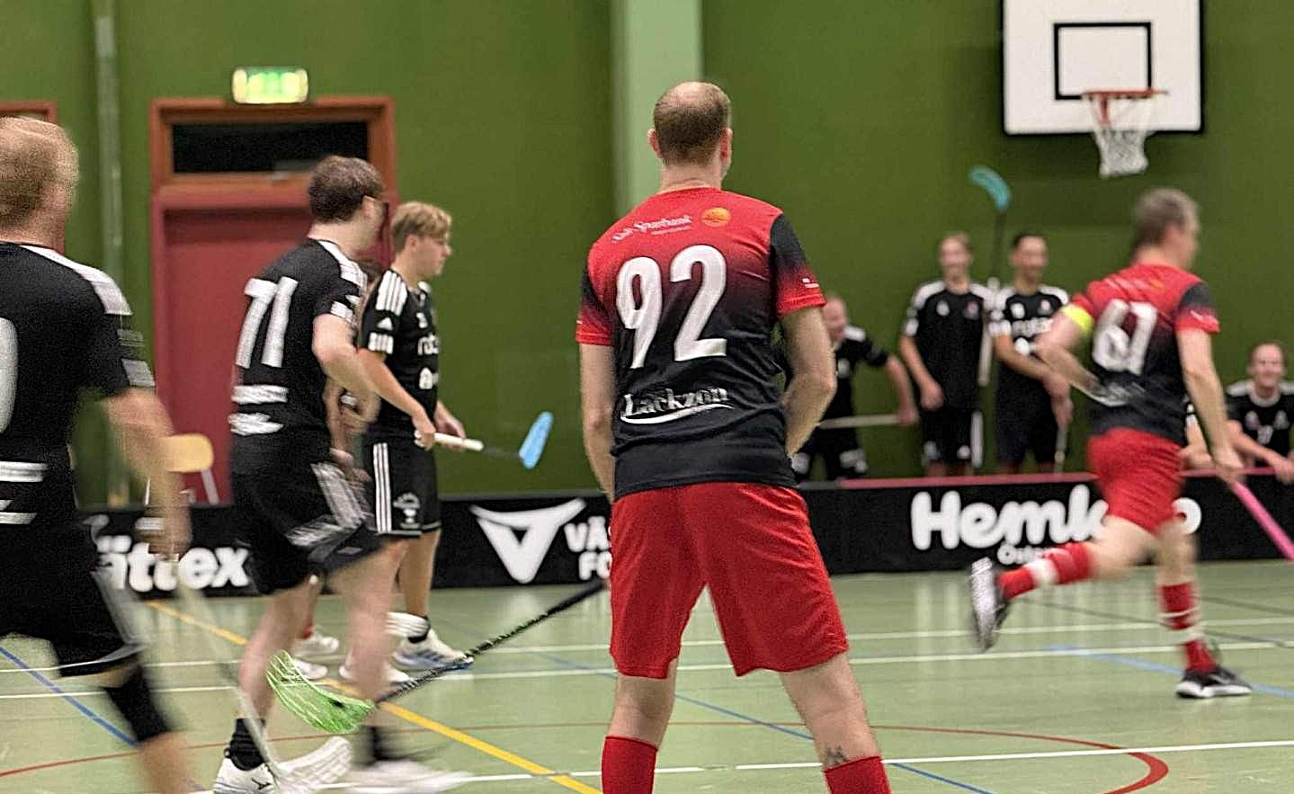 Förlust i premiären för Wåhla