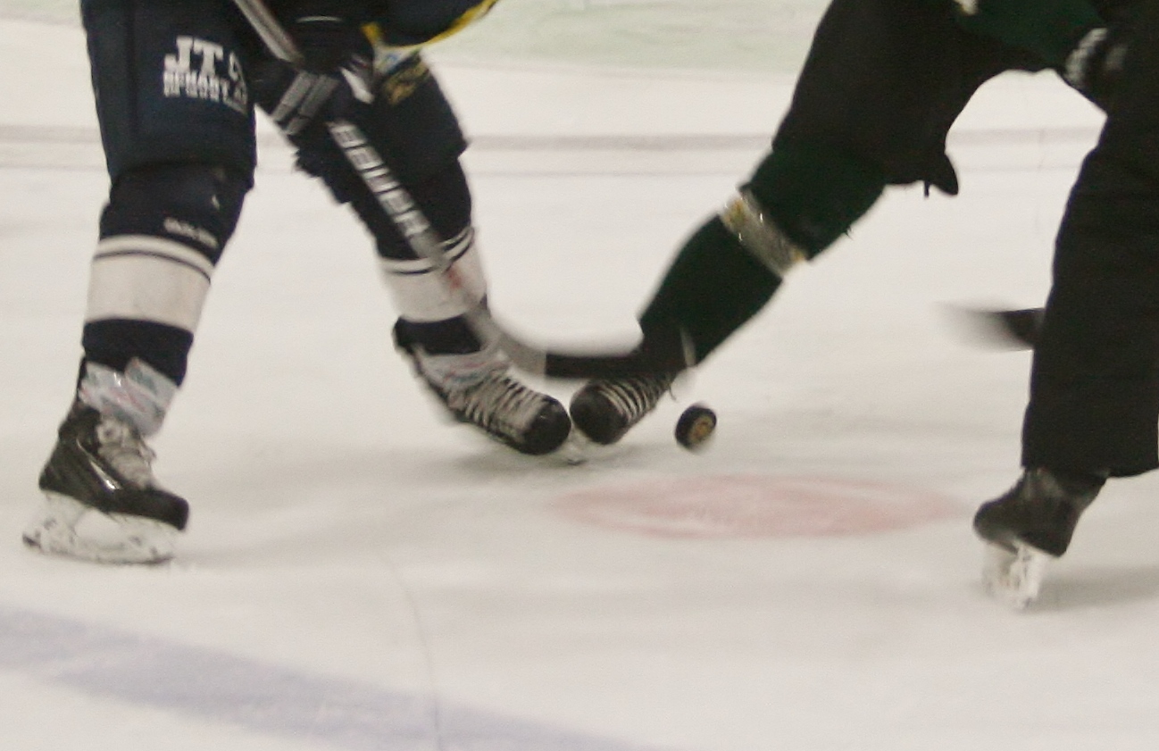 ÖIF-förlust i hockeypremiären