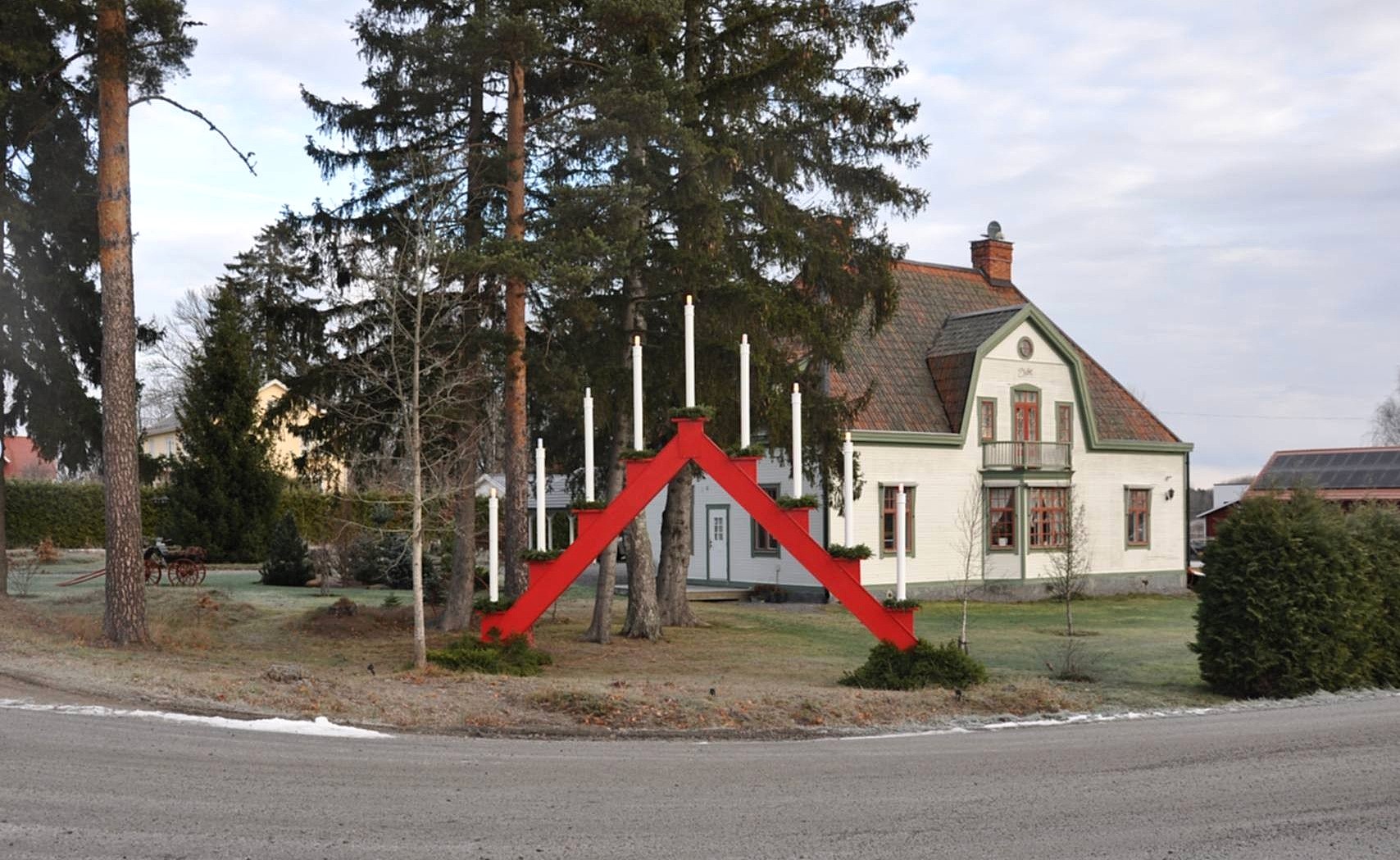 Nirks adventsljusstake är störst!